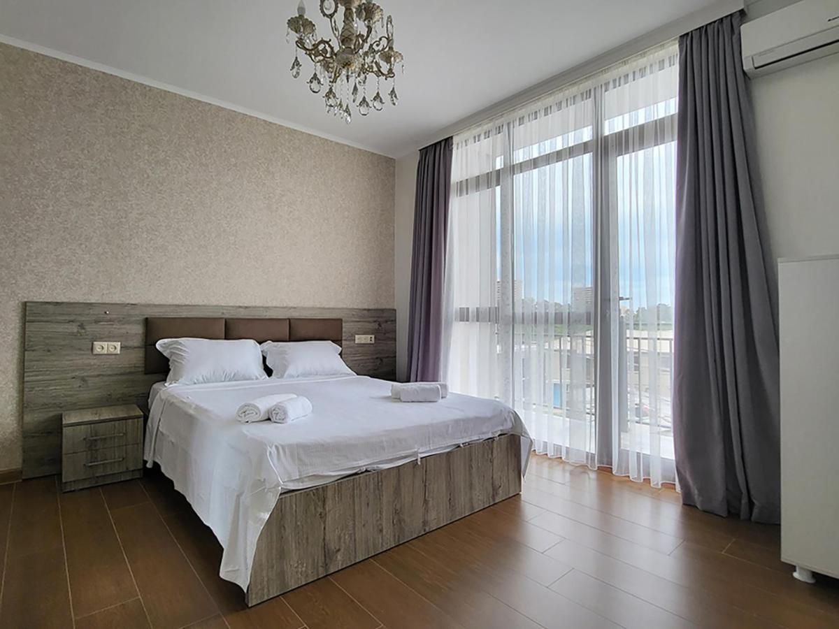 Mite Hotel Чакви Екстериор снимка